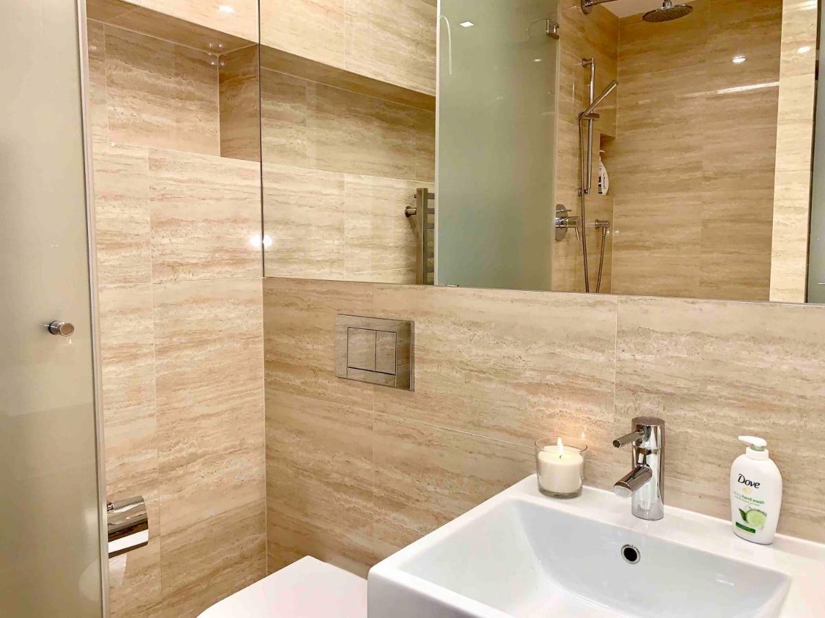 Luxury Apartment In The Center Of Prag Exteriör bild
