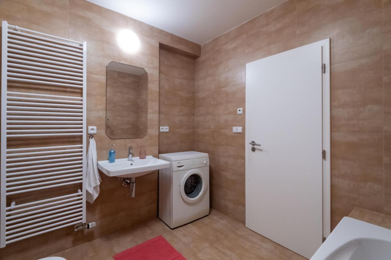 Luxury Apartment In The Center Of Prag Exteriör bild